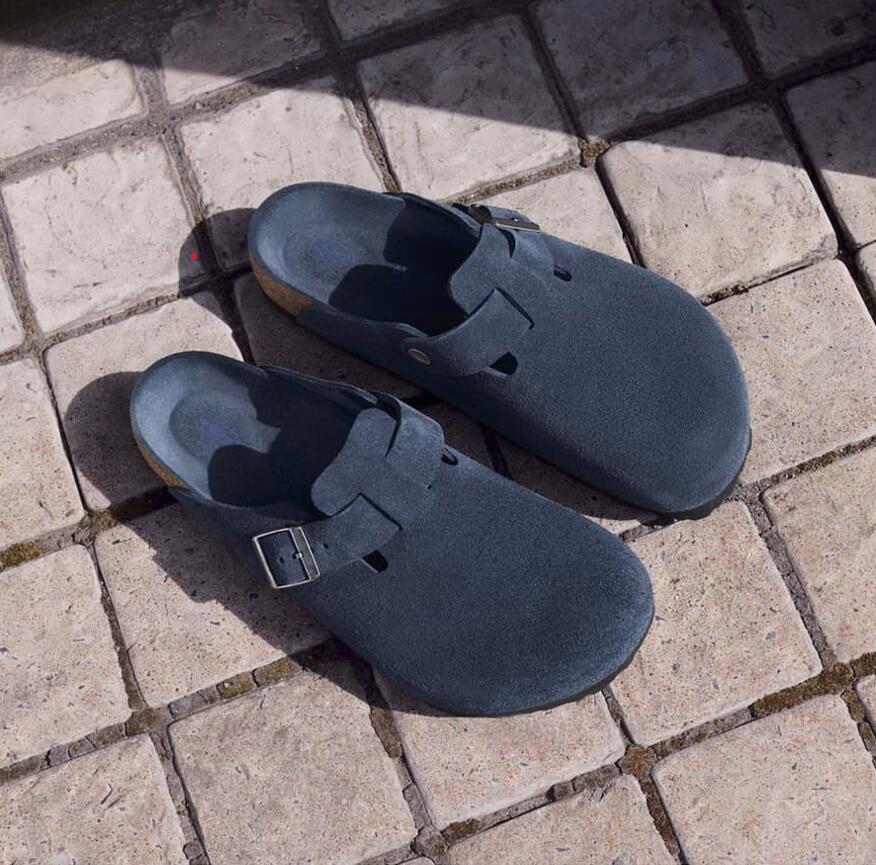 Read more about the article Ultimate Guide to Shoes With Orthotic Support for Healthy Feet